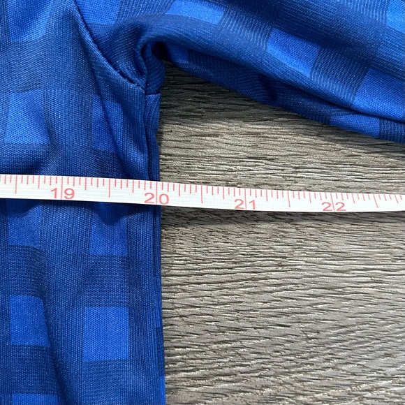 Nike Manchester United Jersey - Picture 9 of 9